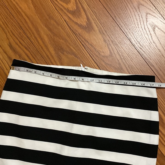 WHBM women’s pensil rayon blend stretch lined skirt striped black white sz 12 - Picture 8 of 11